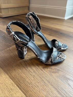Express sandals Snake-Print Ankle-Strap Block Heels in Black and Tan